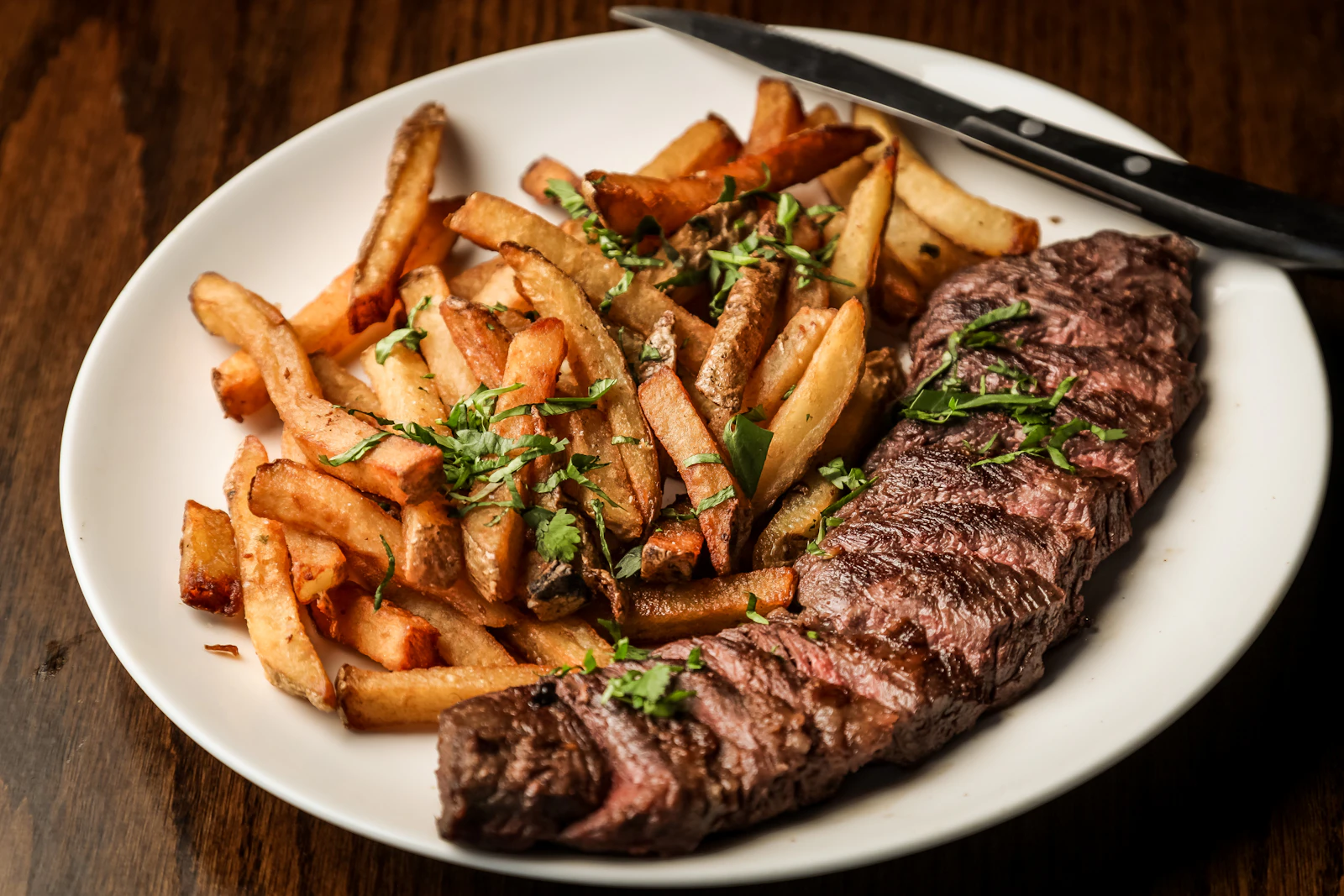 Filete a la brasa con espárragos